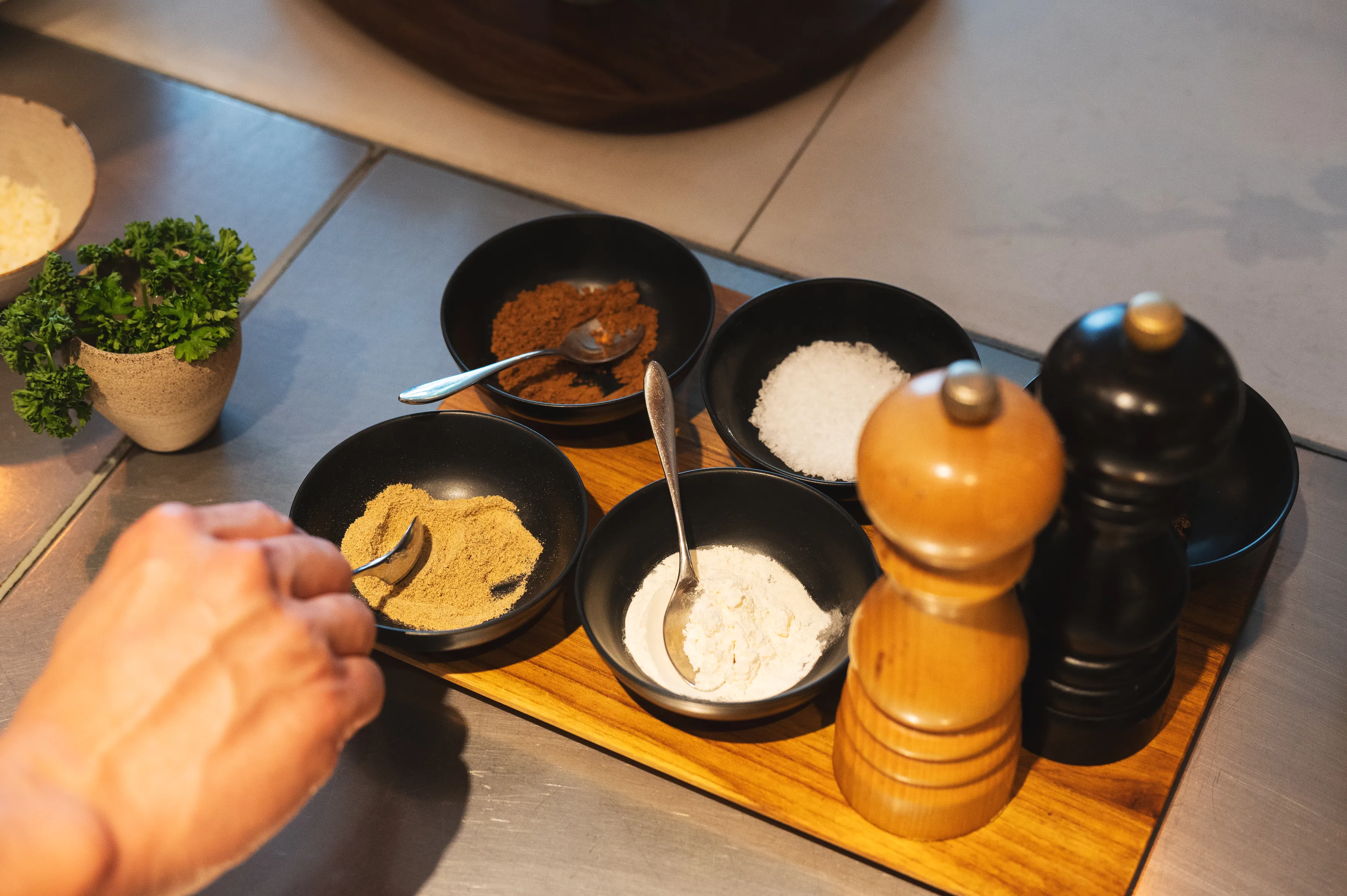 西恭平シェフのスパイス使い